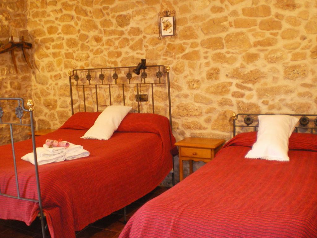 Masia Del Aragones Penarroya De Tastavins Ruang foto